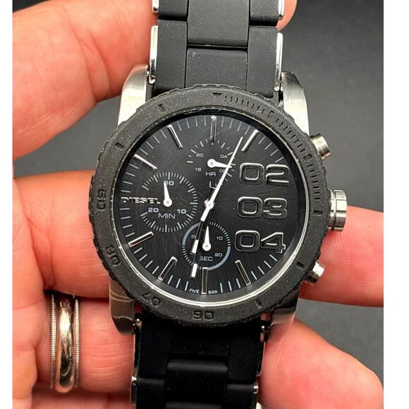 Diesel DZ5320 Franchise Chronograph Black Silicone Stainless Steel Women\'s Watch main image 5